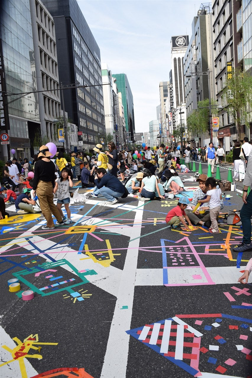 在道路上描绘梦想