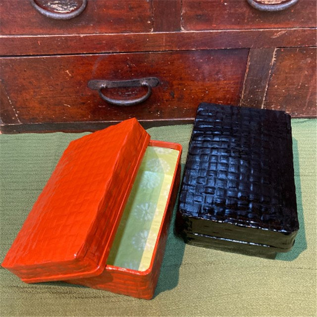 小物件鳞次栉比